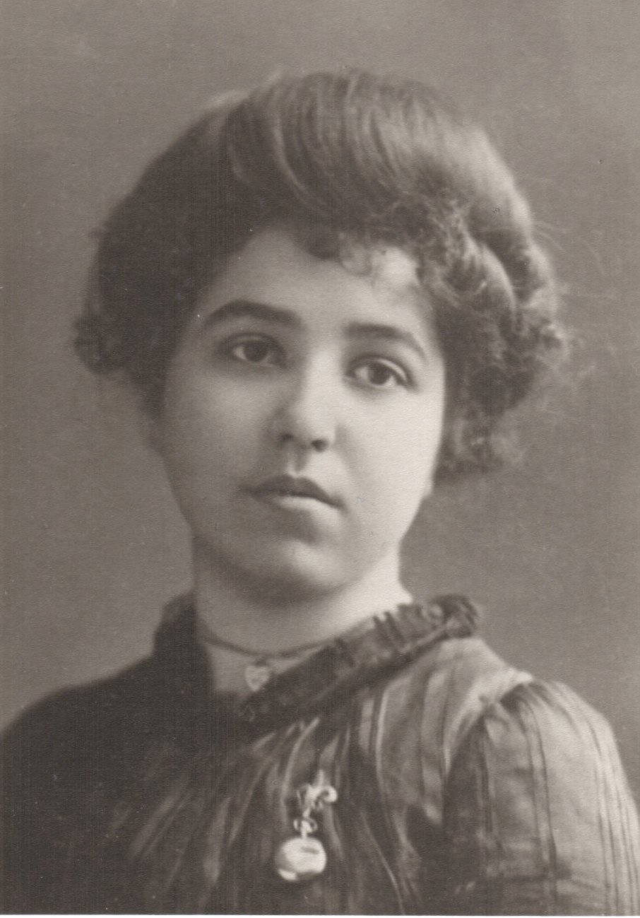 Nellie Brooks age 19